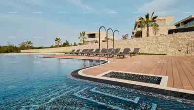 Umag. Alberi. Luxury resort with a rooftop infinity pool!
