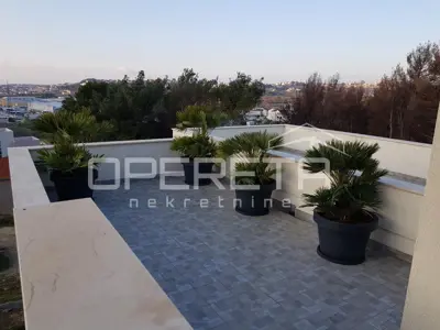 Haus 210 m², Žrnovnica - ruhige Lage nahe Split - 15
