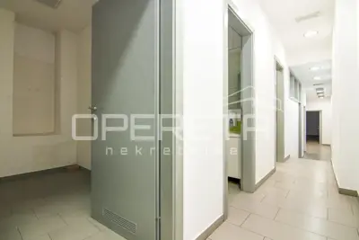 Gewerbeimmobilie zur Miete in Centar, 404 m² - 14
