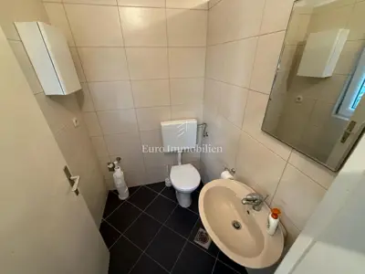 Drašnice, dvojna kuća 252 m², pogled na more i plaža u blizini - 18
