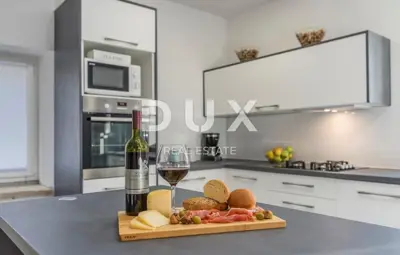 Istria, Sveti Lovreč, Authentic stone villa with pool and 5,000 m² private land - 8