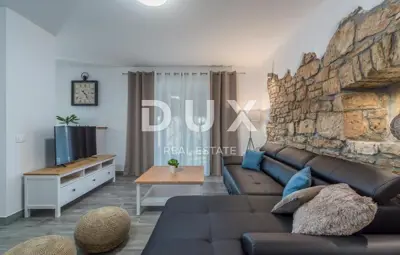 Istria, Sveti Lovreč, Authentic stone villa with pool and 5,000 m² private land - 4