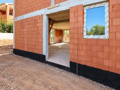 House 132 m², Bale - 3 bedrooms and yard - 5