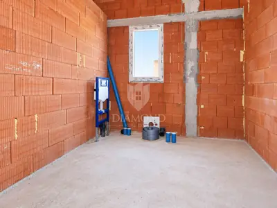 House 132 m², Bale - 3 bedrooms and yard - 13