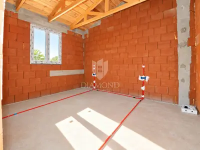 House 132 m², Bale - 3 bedrooms and yard - 14