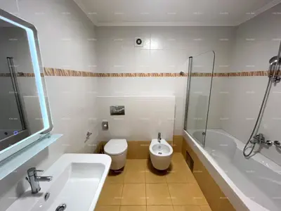 Geräumige Wohnung in einer Anlage mit Pool, Garage und Meerblick – nur 70 m vom Meer entfernt, Umag! - 7