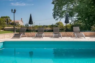 Vila 159 m², Tinjan - bazen i privatnost - 12