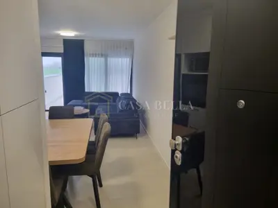 Stan 70 m², Gornji Čehi - novogradnja s liftom i terasom - 2