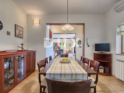 Istra, Buzet, villa, 285 m², 4 bedrooms, outdoor pool - 13