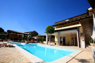 Steinhaus, Barban, Pool und Privatsphäre - 2