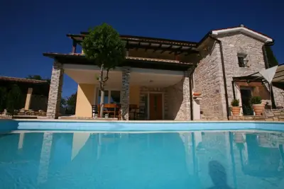Stone house, Barban, pool and privacy