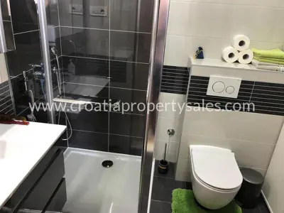 Stan 98 m², Omiš - pogled na more i terasa 19 m² - 6