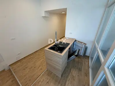 Rijeka, Centar, commercial space 91 m² completely adapted - 2