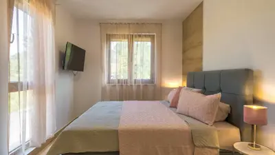 Modern semi-detached house with pool, Svetvinčenat, Istria - 18