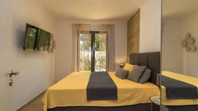 Modern semi-detached house with pool, Svetvinčenat, Istria - 11