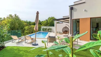 Modern semi-detached house with pool, Svetvinčenat, Istria - 3