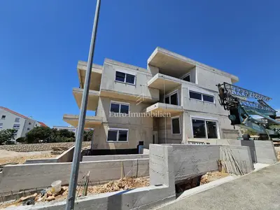 Apartman 80 m², Mandre - prizemlje, vrt i 2 parkirna mjesta