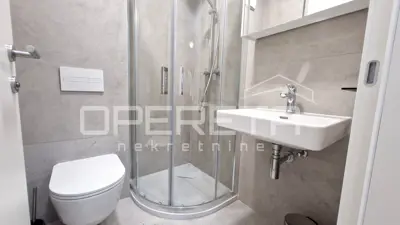 Apartment 77 m², Črnomerec - newer construction and garage parking space - 9