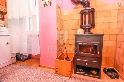 Stan 37 m², Rovinj centar - 1. kat i renovirana kupaonica - 9