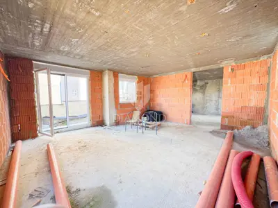 Haus 160 m², Donji Bukovac - zwei Wohneinheiten
