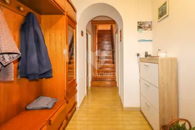 House 123 m², Rovinj - yard 346 m² and cistern - 3