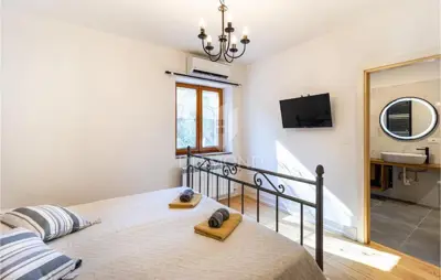 House 154 m², Labin - stone villa with pool - 10