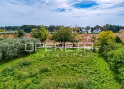 Land plot for sale in Novigrad - 2