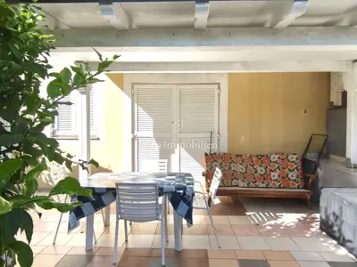 Dvosoban apartman u Gradu Krku blizu mora
