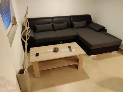 Kuća 423 m², Maslenica - 3 apartmana i pogled na more - 8