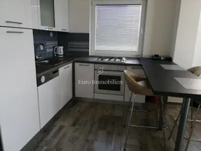 Kuća 423 m², Maslenica - 3 apartmana i pogled na more - 11