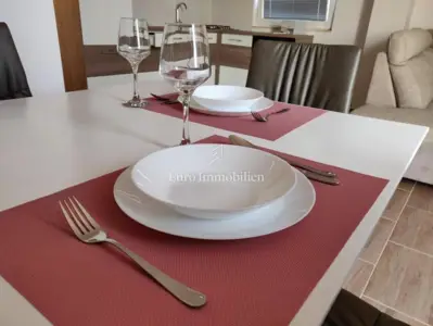 Kuća 423 m², Maslenica - 3 apartmana i pogled na more - 2