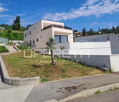 LOVRAN - Exklusive Wohnung von 141 m² mit Pool und atemberaubendem Panoramablick auf das Meer - 3