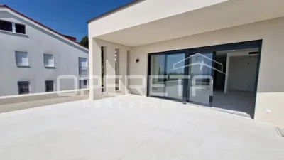 LOVRAN - Exklusive Wohnung von 141 m² mit Pool und atemberaubendem Panoramablick auf das Meer - 3 - 20