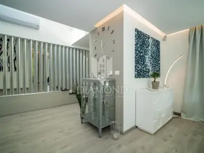 Villa 174 m², Labin - heated pool and summer kitchen - 19