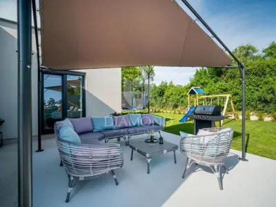 Villa 174 m², Labin - heated pool and summer kitchen - 14