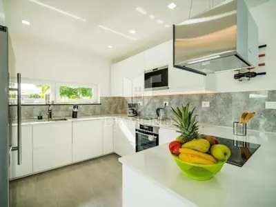 Villa 174 m², Labin - heated pool and summer kitchen - 8