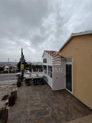 Prilika za investitore! Restoran+400 m² terase s pogledom na more! - 2