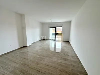 Stan 123 m² u Novigradu, privatno dvorište i bazen - 8