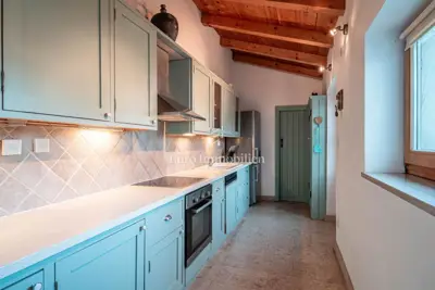 Stone house 150 m², Poreč surroundings - authentic Mediterranean style - 9