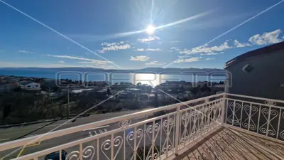 House 350 m², Karlobag - 50 m from the sea and the center - 10