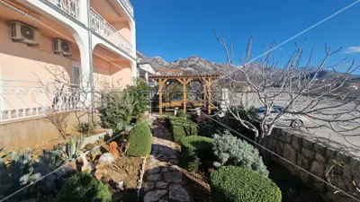 House 350 m², Karlobag - 50 m from the sea and the center - 6