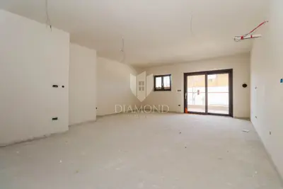 Pula, Ekskluzivan stan na top lokaciji - 4