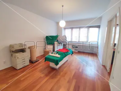 PRODAJA, STAN, ZAGREB, CENTAR, MARTIĆEVA KOD IBLEROVOG. Lijep i svijetao dvoetaž - 9
