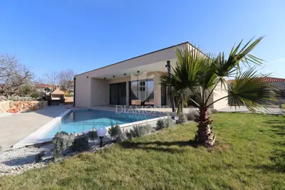 House in Poreč, pool and covered terrace - 21