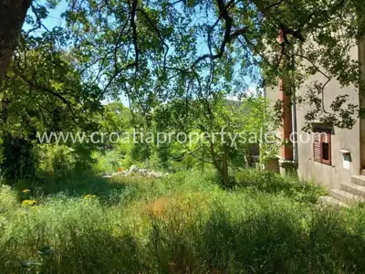 Kuća 350 m², Otok Brač - rub mjesta i infrastruktura - 2