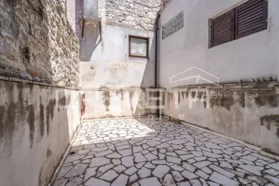 Kuća 102 m², Buje - mirna lokacija i privatnost - 16