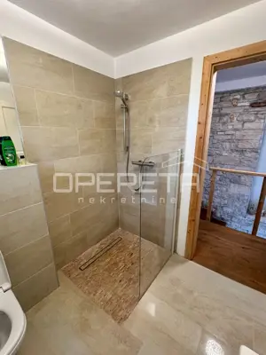 House 102 m², Buje - quiet location and privacy - 9