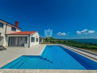 Vila 190 m², Buzet - panoramski pogled i privatnost - 2