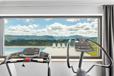 Vila 190 m², Buzet - panoramski pogled i privatnost - 15