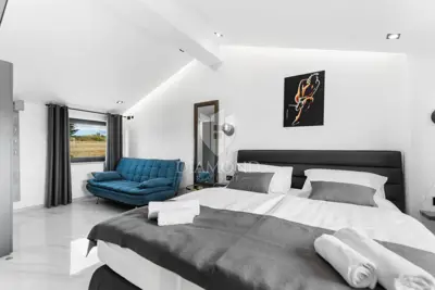 Vila 190 m², Buzet - panoramski pogled i privatnost - 18